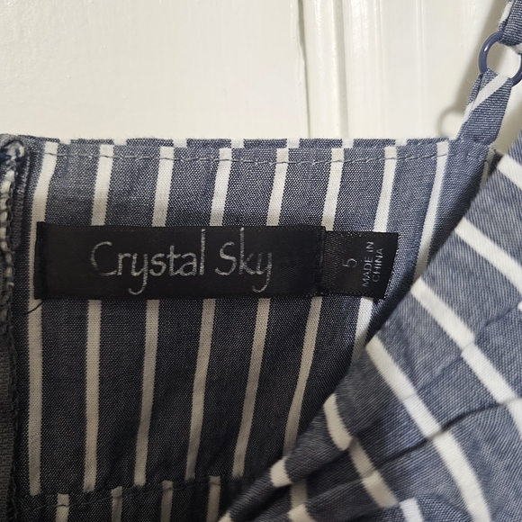 Blue and White Striped Sleeveless Jumpsuit with V-Neck - Picture 4 of 4